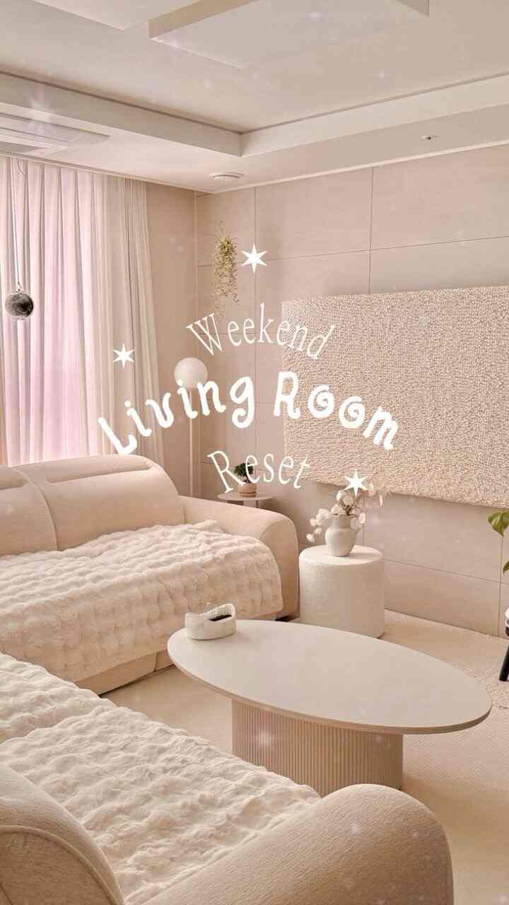 Weekend Living Room Reset 🏠

週末には遅れたリビングルームの清掃🧹🫧

一風掃除を終えてソファに座ると
これは週末の小さな幸せではないでしょうか👀🤍


＃コンスープ記録集＃今日の私たちの家＃ラグ＃リビングインテリア＃ホワイトインテリア 
＃ブログ＃ミニブログ＃日常＃清掃＃minivlog＃秋のお祝い＃秋のお祝い＃秋のインテリア