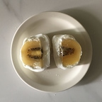 요즘 유행중인 요거트 찹쌀떡 만들기🤍

쫄깃하고 상큼달달하니 너무 맛있어요🥹
여러 개 만들었다고 생각했는데 순삭…

집에서 만드니 크림도 잔뜩 넣고 좋네요⭐️
.
.
.
.
.
#ftc8기이야기 #콘수프기록 #콘수프기록집 #오홈스토랑 #온더테이블 #디저트천국 #디저트 #한정선 #찹쌀떡 #디저트만들기 #홈베이킹 #홈베이커리 #간식 #간식타임 #맞팔 #맞팔해요 