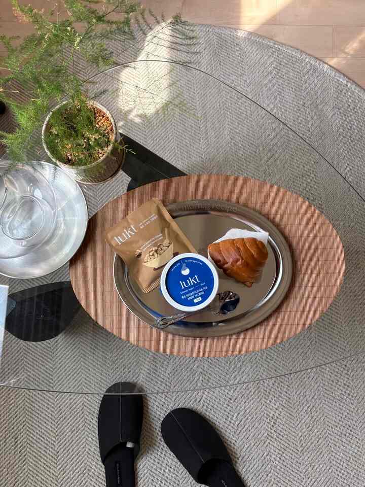 週末のブランチタイム！ 

 #home #interior #家具 #家具 #小物 #daily #今日の家 #セルイン #セルフインテリア #homedecor #roomtour #home #roomdecor #オーハウス #ワンルーム #ワンルームインテリア #クッションカバー #ラグ #ビンテージラグ #秋インテリア #自家製インテリア＃コンスープ記録集 