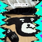 #콘수프기록집 #믹스앤매치 
#이나피스퀘어 #오늘의집 #귀여움

집에 강아지 한 마리 들였는데요🐶🤍

믹스앤매치 X 이나피스퀘어 도그 시리즈,
귀여운 도그 시리즈로 집에 힙 한 스푼 추가해 봤어요.🖤🤍🐾

바닥에는 논슬립 터프팅 자카드 러그 발매트,
발에는 몽글몽글 뽀글이 퍼 룸슈즈,
마지막으로 티슈까지 귀여운 강아지로 변신 완료 🐾

폭신한 텍스처에 위트 있는 강아지 그래픽까지,
하나씩 놓았을 뿐인데 공간에 포인트가 확 살아나는 느낌이에요.

귀여운 건 못 참지만 그렇다고 너무 뻔한 건 싫은 분들!
이런 소품 하나로 집 분위기 바꿔보는 것도 좋겠죠? 🤍

오늘도 귀여움으로 채워가는 우리 집🏡

믹스앤매치 X 이나피스퀘어 도그 시리즈,
어떤 아이템이 제일 마음에 드세요? 🐶