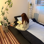 날씨가 점점 추워지니까 블랙이나 레드계열에 눈이 가더라구요 👀 노미아 러그 너무 좋아하는데 요번에 선택한 러그가 기존 러그들보다 더 보들보들해서 발에 닿는 촉감이 너무 좋다는 … ✨

#러그 #노미아 #노미아러그 #커튼 #저상형침대 
#저상형침대프레임 #오끼뜨 #파자마 #파자마추천
#방꾸미기 #가을집 #오늘의집 #예쁜템최고야 