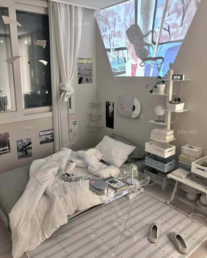 彩度低いパステルトーンでムードフィット。複雑になっても一緒になる感じがする。まだ原色は難しい。

＃インテリアノウハウ＃コンスープレコード集