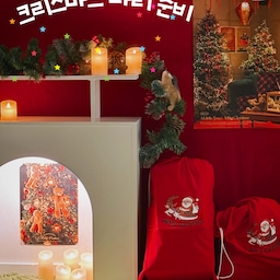 #크리스마스 #크리스마스트리 #크리스마스소품 #크리스마스데코 #크리스마스장식 #크리스마스인테리어 #크리스마스준비 #크리스마스파티 #크리스마스홈파티 #크리스마스장면한컷 #크리스마스선물 #크리스마스꾸미기 #벽난로콘솔 #벽난로선반 #촛불 #led촛불 #크리스마스포스터 #크리스마스포토존 
작년 크리스마스 파티 준비 현장
집은 아니고 회사에서 준비한건데 제가 담당이라 열심히 꾸몄었죠 ㅋㅋㅋ 당일 남편이 태오 픽업을 못해서 태오을 데려와서 준비 했는데
덕분에 예쁜 사진 많이 찍어 줬었죠 :)