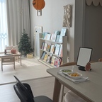 #오늘의우리집

할로윈 준비 끝🫣

#아기가있는집거실 #티비없는거실 #할로윈데코 #할로윈인테리어 #할로윈소품 #싸이벡스레모 #싸이벡스 #아기의자 #세라믹식탁 #세라믹테이블 #아기체어 #육아템 #육아일상 #파크론매트 #파크론 #필웰가구 #필웰책장 #아기책상 #전면책장추천 #전면책장 #콘수프기록집 #콘수프기록 #딸맘 #맞팔환영 #맞팔해요 #거실인테리어 #아기테이블 
