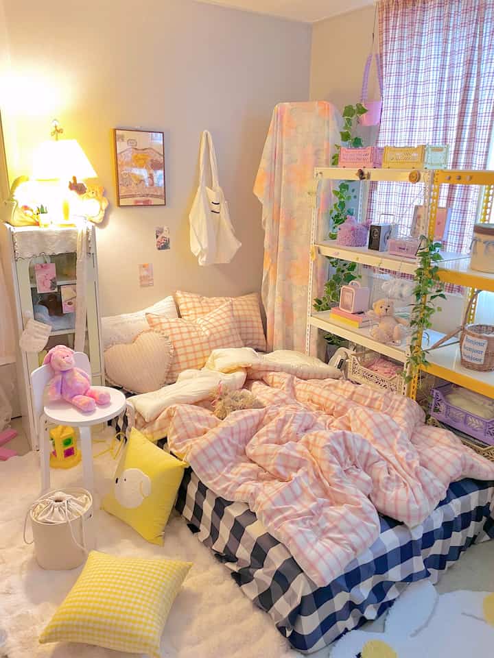 チェックパターンでいっぱいになる！🍥

好きなカラーもいっぱい入っていました💛🎀

#マグミネ #部屋飾り #家飾り #家畜 #カラーハンティング #カラーインテリア #パステルインテリア #ハイテンインテリア #色味グルメ #カラーテム #寝室飾り #寝室インテリア #寝室 #寝室飾り #自家製インテリア #内装 #内装 #内装 #内装＃ハートクッション 