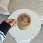 오랜만에 생존신고 랄까요?☺️

믹스커피에 우유 타서 먹는 맛 아시는분?🙌
우리집 갱얼쥐들도 탐내는 맛 이래요 크크
#믹스커피 #커피타임 #커피한잔 