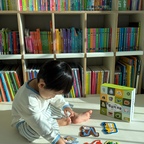🎁선물받아서 지금까지 잘쓰는 아이템 모아봤어요

1,2번째의 두조각 퍼즐은 엔밀리밀리에서 보내주신 선물, 3번째 사진은 지인이 선물해준 꼭지퍼즐이랍니다 

18개월이 지나니 조금씩 집중도 하고 
소근육도 쓸 수 있어서 만족하는 두가지 아이템🤍

#시즌홈 #아기있는집 #아기있는집거실 #ftc27기 
#소근육놀이 #아이있는집인테리어 #아이있는집거실 
