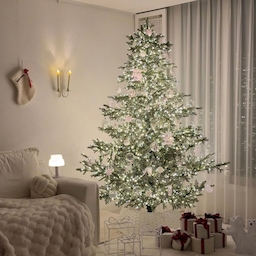#콘수프기록집 #현명한소비 2
아기와 함께하는 크리스마스 🎄❤️
올해는 210cm 대형 트리를 선택해 봤는데요,
20평대 저희 집에도 웅장하게 잘 어울려서
정말 만족스럽더라구요 ୨୧*
더 퍼스트 트리는 PE 100% 소재로 만들어져
풍성한 것은 물론, 가까이서 봐도 진짜 나무 같은
고급스러운 느낌이 매력적이에요 ✨
50년 이상 된 전문 공장에서
3,000구 이상의 조명을 수작업으로 꼼꼼하게 작업해
따로 전구를 감을 필요가 없다는 점도 큰 장점이랍니다 ♥
클래식한 그린 컬러에 새하얀 눈이 내려앉은 듯한 디자인이라 실물은 정말 너무너무 예쁘구요 ❄️
가루 날림도 거의 없어 더욱 만족스러웠어요 ㅎㅎ
특히 올해는 사랑이와 함께하는 첫 크리스마스라
트리를 꼭 꾸미고 싶었는데요 🥺
매년 전구를 감느라 3~4시간씩 걸렸던 터라
올해는 포기해야 하나 고민했거든요.
그런데 더 퍼스트 트리는 나무를 꽂고
가지를 펼쳐 모양만 잡아주면 설치 끝 .ᐟ
조명 일체형이라 전구를 따로 감을 필요 없이
단 5분 만에 트리 설치를 완성했어요 ❤️❤️
오너먼트 없이도 충분히 예쁜 퍼스트 트리지만 
핑크 루체 오너먼트로 꾸며주니
더 화려하고 사랑스러운 분위기가 완성됐답니다 ୨୧* 
앞으로 더 퍼스트 트리와 함께 채워갈
사랑이와 저희 집의 크리스마스도 기대해 주세요 ✨🎄
#크리스마스트리 #크리스마스트리추천 #윈터스케치트리 #윈터스케치 #christmastree #whitechristmas
#더퍼스트트리 #대형크리스마스트리 #크리스마스인테리어 #크리스마스소품 #트리꾸미기 #트리장식 #조명일체형트리 #210트리 #아기와크리스마스 #크리스마스인테리어 #아기와크리스마스 #홈파티 #홈파티에진심인편 #홈파티인테리어 #크리스마스데코 #크리스마스장식 #맞팔 #맞팔환영 #맞팔해요 #맞팔선팔 #맞팔소통 #맞팔환영해요 
