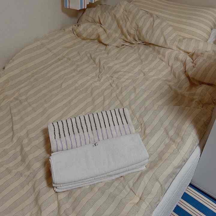小さなワンルームで布団洗濯とは…
無条件に洗濯部屋に行く日🥹

夏の布団は可能です。  #원룸인테리어 #집꾸미기 #침구 #빨래 #겨울침구