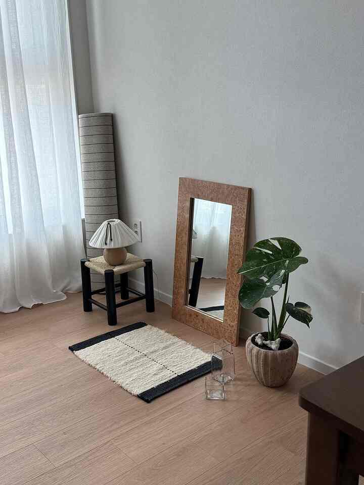 好きなものだけを集めて飾った私の部屋の空間ですよ💭
小さな空間で気分が良くなります🥹🤍


＃かわいいテム最高屋＃家が贈り物をお勧めします。 ＃チャンチョイ照明＃インテリアアクセサリー＃植民地時代
