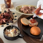 샌드위치데이! 홈바베큐 밀키트로 진짜 맛있는 바베큐 샌드위치를 먹었다. ٩(ˊᗜˋ*)و✧ 캬 집에서도 밖에서 먹는 것 처럼 즐길 수 있다니 세상 진짜 넘넘 좋아졌다잇!

행복한 홈 먹부림 기록♡