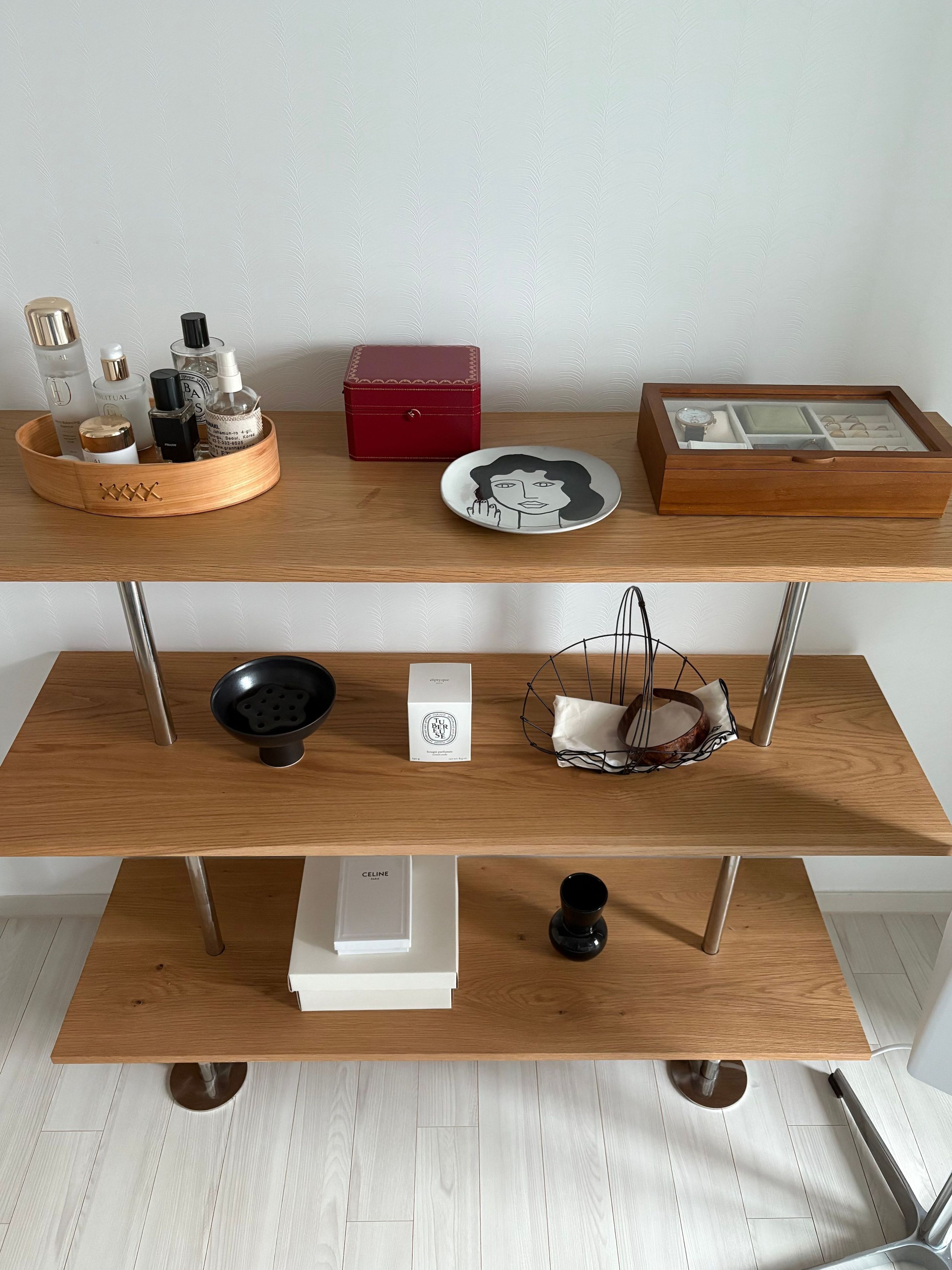 ヴィンテージ風の棚のインテリアコーディネート集 – おしゃれなお部屋