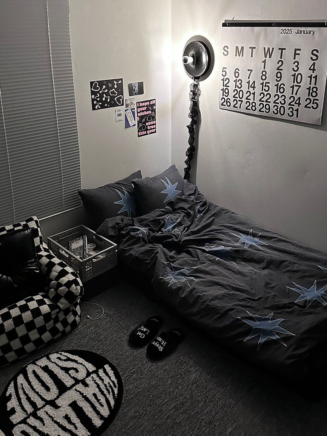 TANGUI UFO KID ミッドセンチュリーランプ Black | 照明 | Ohouse