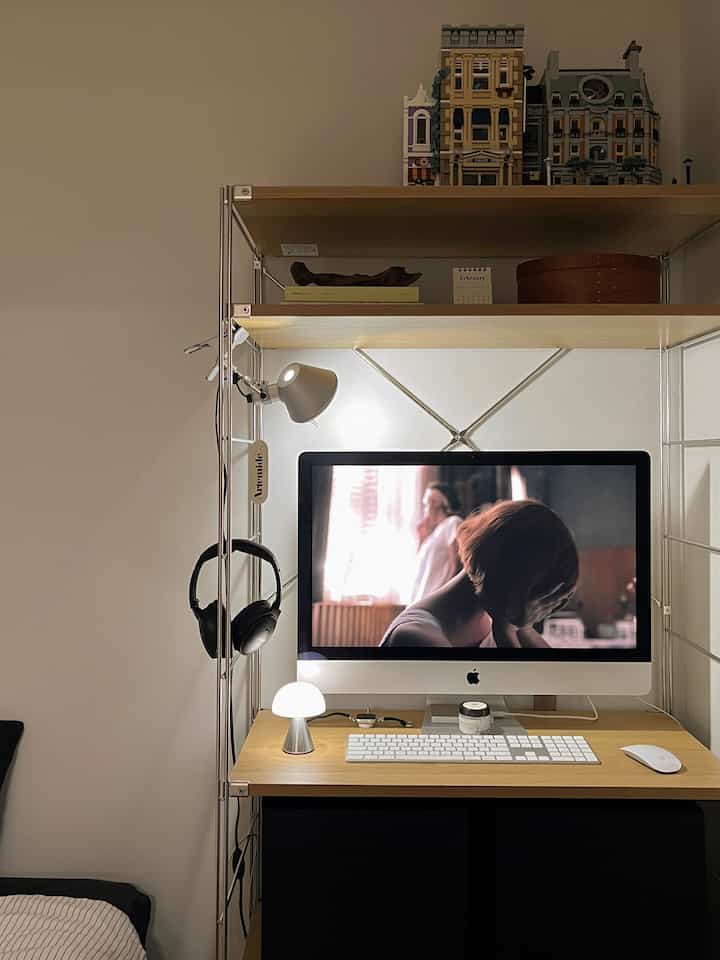 MINA ワイヤレス テーブルライト Mを使ったコーディネート 2