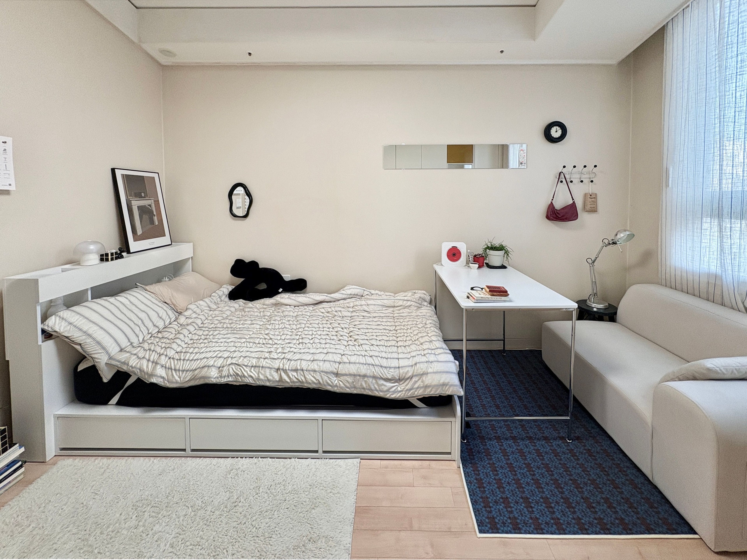 ワンルームに合う韓国風ベッドの収納アイデア