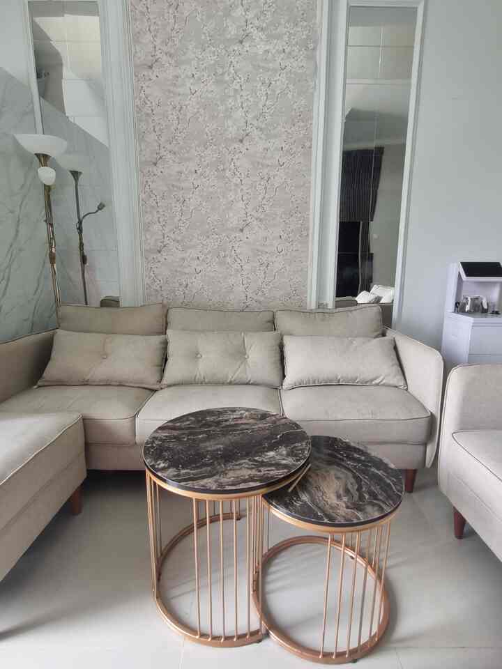 Hai, selamat datang di Rumah Twinsie. Rumah modern minimalis 6x15m. Ayo tetangga kita berteman 🤝

Inilah ruang tamu minimalis di rumah kami yang didominasi tampilan modern dengan warna2 netral. Paling suka sama barang yang mana nih?

#RumahTwinsie #livingroom #ruangtamu #modern #minimalis 