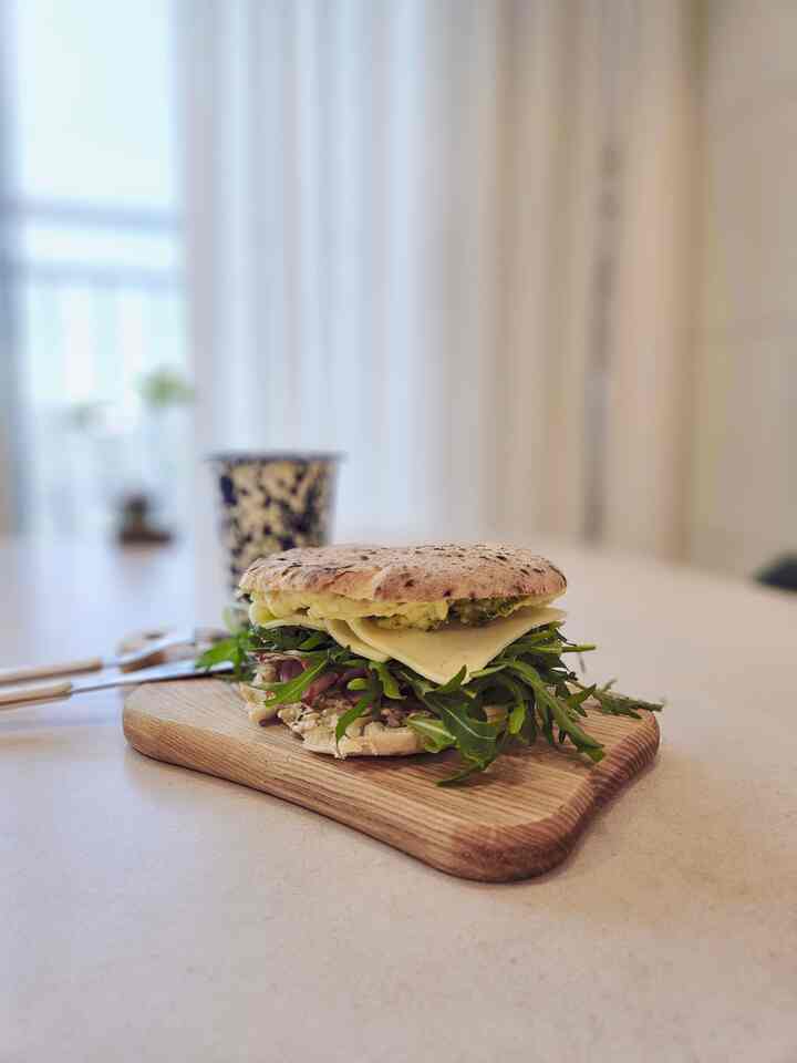 コストコに行く時が来ましたが、大容量です。   #홈카페 #감성샷 #루꼴라샌드위치 #홈메이드푸드 #카페감성 #플레이팅 #오늘의식사