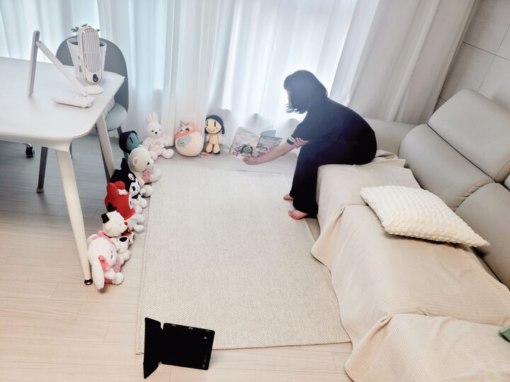 short form carousel card thumbnail