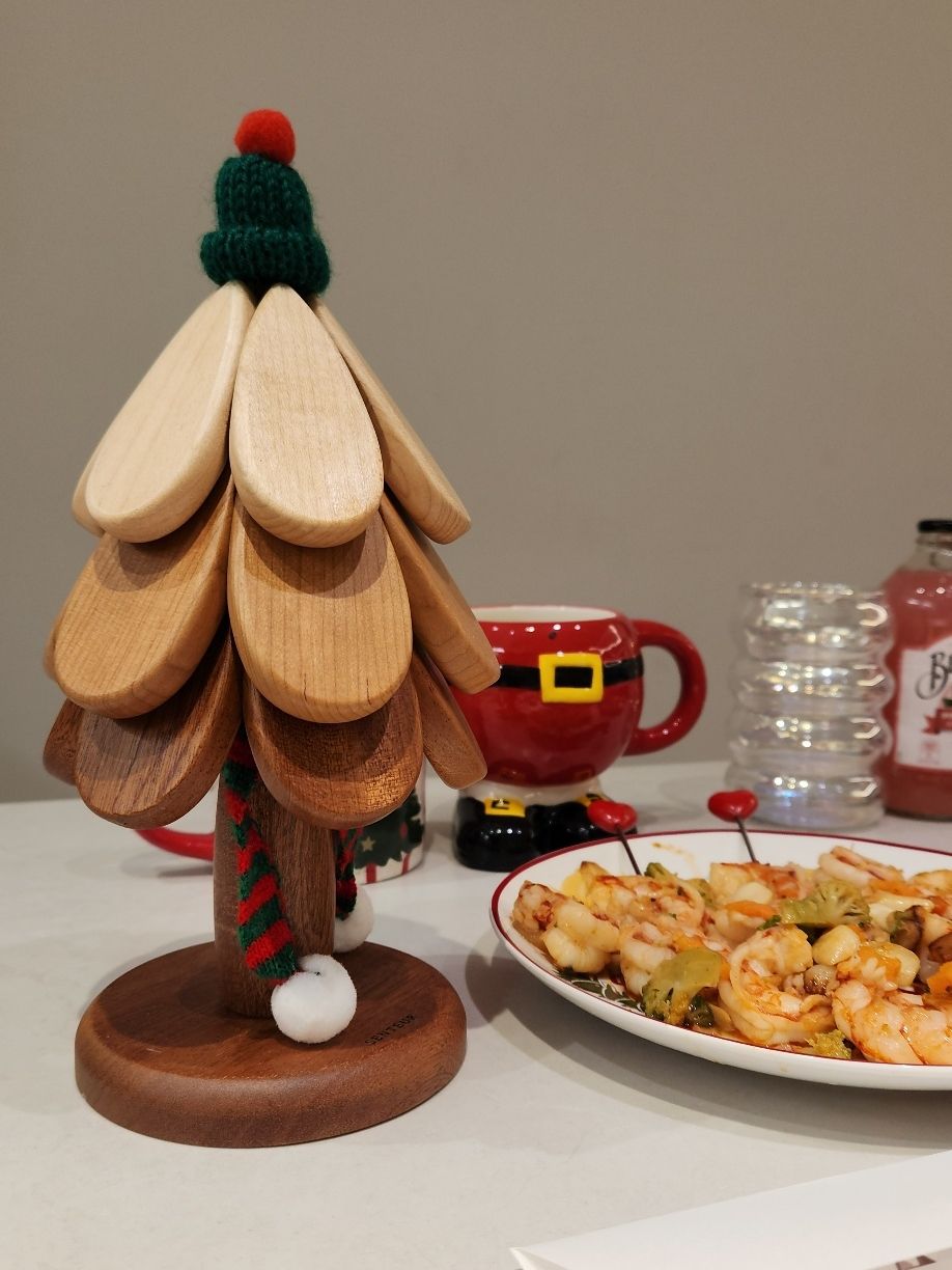 Jolly Premium Hardwood Standing Pot Trivet user photo