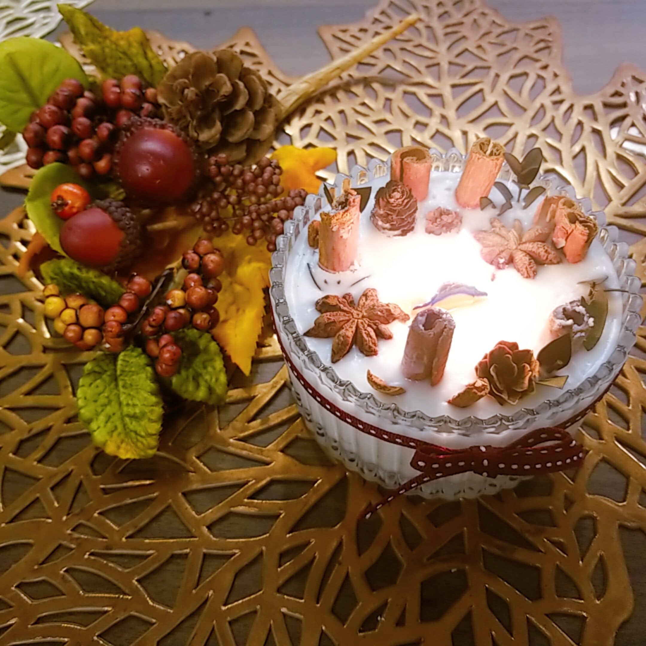 Fall Leaf & Berry Garland user photo