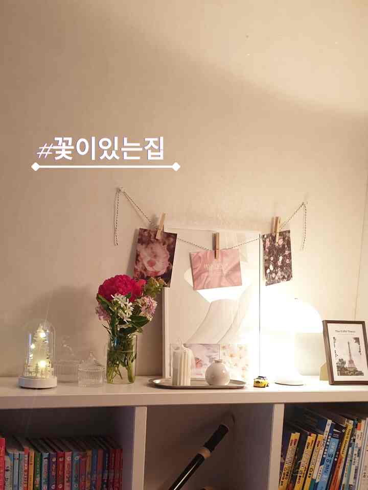 #꽃이있는집 #콘수프기록  #플라워인테리어 #꽃인테리어 #거실 #거실인테리어 #꽃테리어 #꽃데코 #꽃장식 #꽃장식 #맞팔 #맞팔환영 {13#  