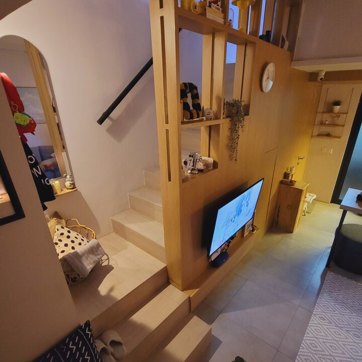 short form carousel card thumbnail