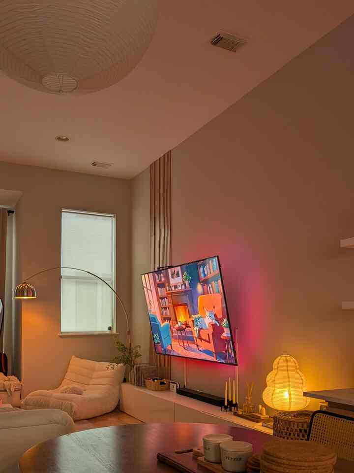 Enjoying your favorite shows while dining brings comfort and convenience together #dining #livingroom #open

