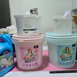 다용도 청소 ,세탁기 청소에는 과탄산소다 !
여름에 땀 많이 흘려서 흰옷 세탁시 늘 사용 
대식구라 저희집 세탁실 필수템들은 모두 대용량
근데 여기 저기 쓰다보면 한달도 안되서 금방 다 써요
캡슐세제 정착을 못해서 이것 저것 쓰는데
생필품과 생활용품들까지 오집에서 사는데 다 만족스럽네요 
#내돈내산  #콘수프기록  #생활용품 #세탁기청소 #세탁용품
#청소용품 #베이킹소다 #과탄산소다 #캡슐세제 #누런옷
#계량컵 #대용량 #과탄산소다사용법 #살림정착템 #세탁세제