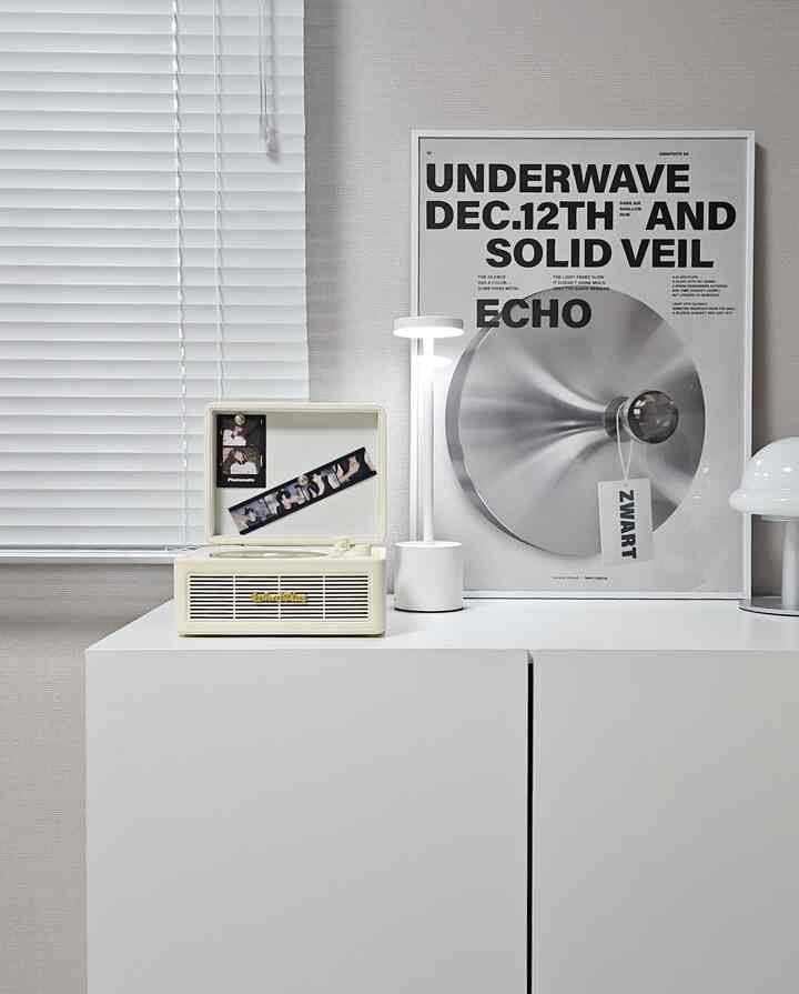 ＃かわいいテム最高です＃コンスープ記録4
🖤 Whatplus c300 🖤

レトロな感性はモングルであり、音質も良くてきれいです
Whatplusシーディプレーヤー＆Bluetoothスピーカーを使用しています〜💛✨️

磁気で最愛の写真を貼って音楽を聴く
気分が良くなる~~
Whatplusをダラムに見せてくれたら、すでにファンの間では有名な製品だったんですよ🫢👍🤍

きれいな商品はたくさん教えてくれたらもっといいじゃないですか~~

#whatplus #cdplayer #bluetoothspeaker
＃シーディプレーヤー＃ブルートゥーススピーカー＃ワイヤレススピーカー＃ワイヤレスシーディプレーヤー＃ターンテーブル＃レトロスピーカー