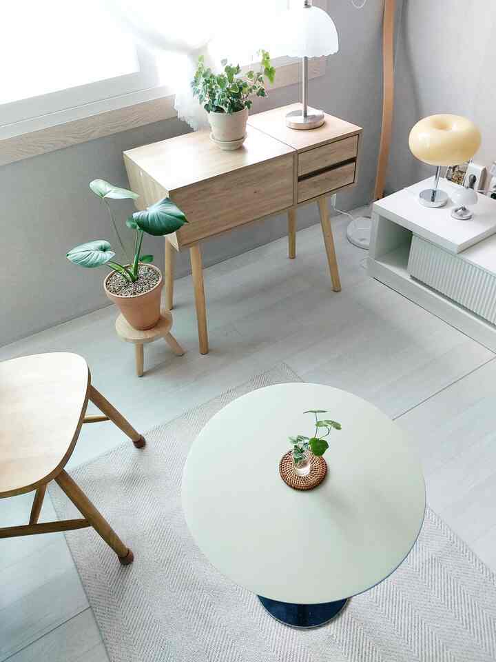 #2026달력이될집
#秋
#ウッドインテリア 
#甲ゾネ 
#照明
#ソファサイドテーブル
#姫
#グオクインテリア 
#照明
#土分
#無線照明
#ササ家具
#原木化粧
#リビング
#リビング 
#リビングインテリア 
#リビングスタイル 


2026カレンダーになる家の我が家のコンセプトは 
植物と照明が調和したウッドインテリアです。

私の好きな植物と集まり始めました
照明で暖かい感じがする木製家具
配置してみました。

日差しのない関係で気に入った結果 
出なくて残念ですが、締め切りになっています。
関係で 

ツリーまで取り出して再設定するにはオーラ 
家具を運ぶのに使い果たしてここまでです^^


