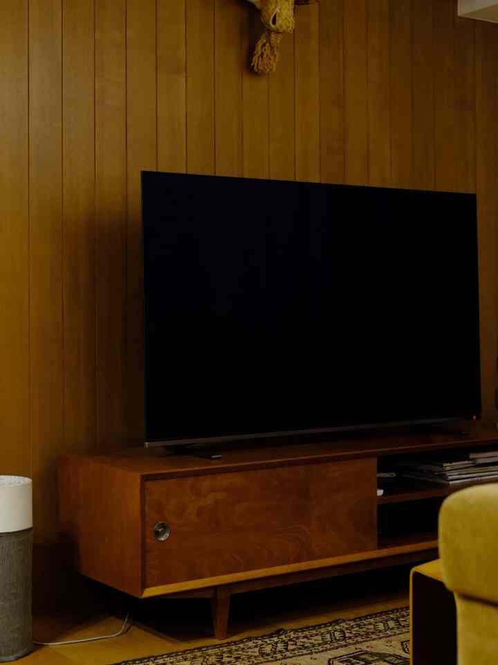 PACIFIC FURNITUREのTVボード。取っ手を1つに変更しています。お気に入り。
#pacificfurnitureservice #パシフィックファニチャー #TVボード