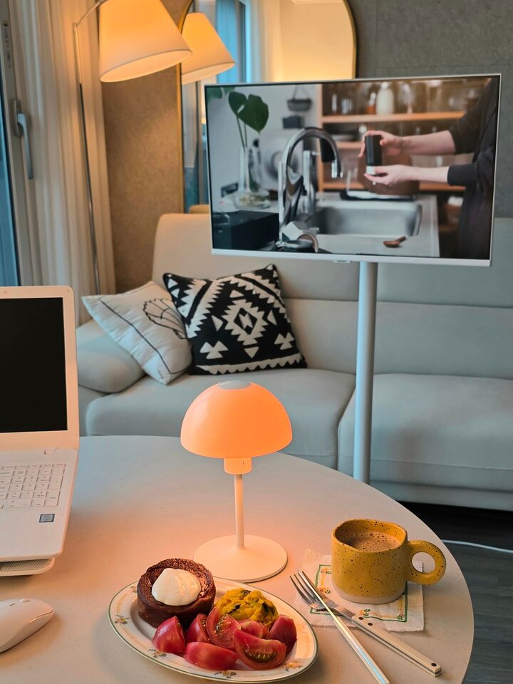 short form carousel card thumbnail