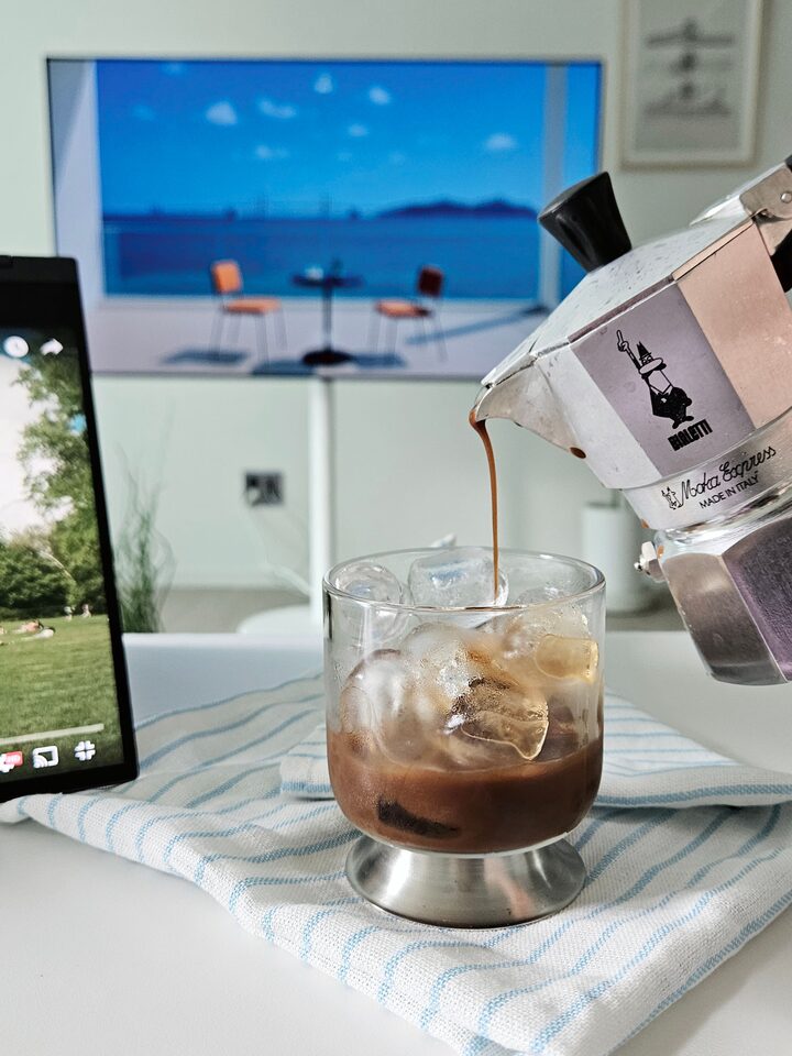 short form carousel card thumbnail