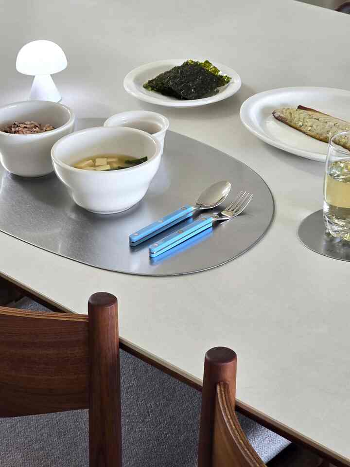 Sabre dessert cutlery is cute no matter how many times you look at it🩵

#Pretty items are the best #콘수프기록
#Children's diet #육아기록 #저녁메뉴
#Plating #테이블매트 #포세린식탁
#Syracuse New York #사브르
