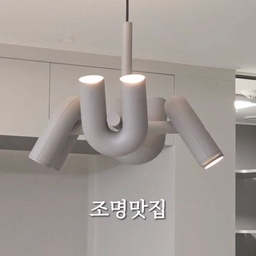 입주 D-8
#입주인테리어 #집요한리뷰대회 #주방조명 #주방펜던트등 #주방팬던트등 #아고라이팅 #아고라이팅서커스 #실링팬 #핀조명