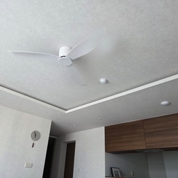 이제 실링팬없이 못살지
#실링팬인테리어 #월넛인테리어 #디아망포티스 #마스카포네 #레놀릿필름 #마카다미아넛우드