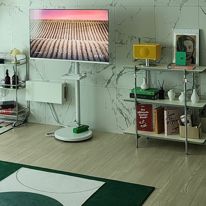 short form carousel card thumbnail