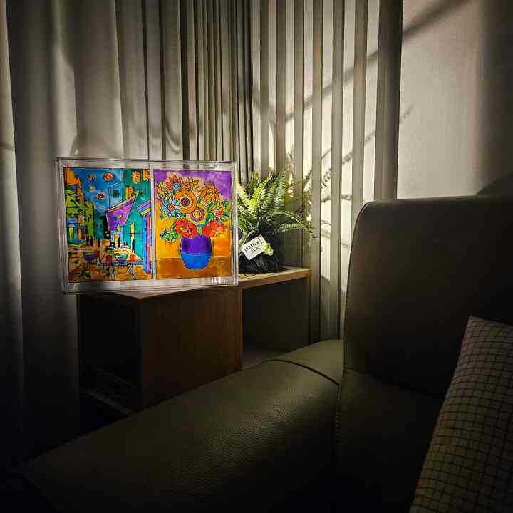 子供と家のコック遊び
インテリアに活用できるグラスデコ💜

＃今日の私たちの家＃コンスープ記録 
＃グラスデコ＃ハウスコック遊び 
＃20ピエロインテリア＃フォトゾーン作り＃ウッドパーティション＃ニッチ収納 
