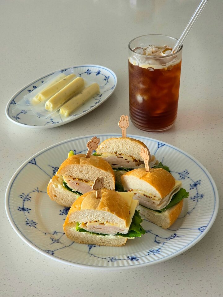 short form carousel card thumbnail