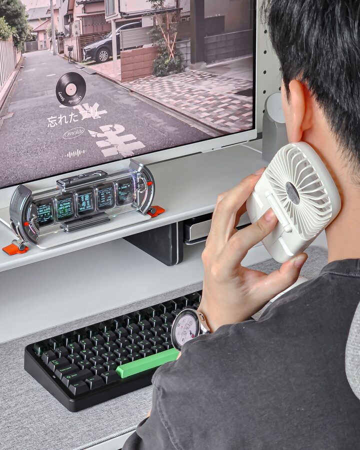 short form carousel card thumbnail