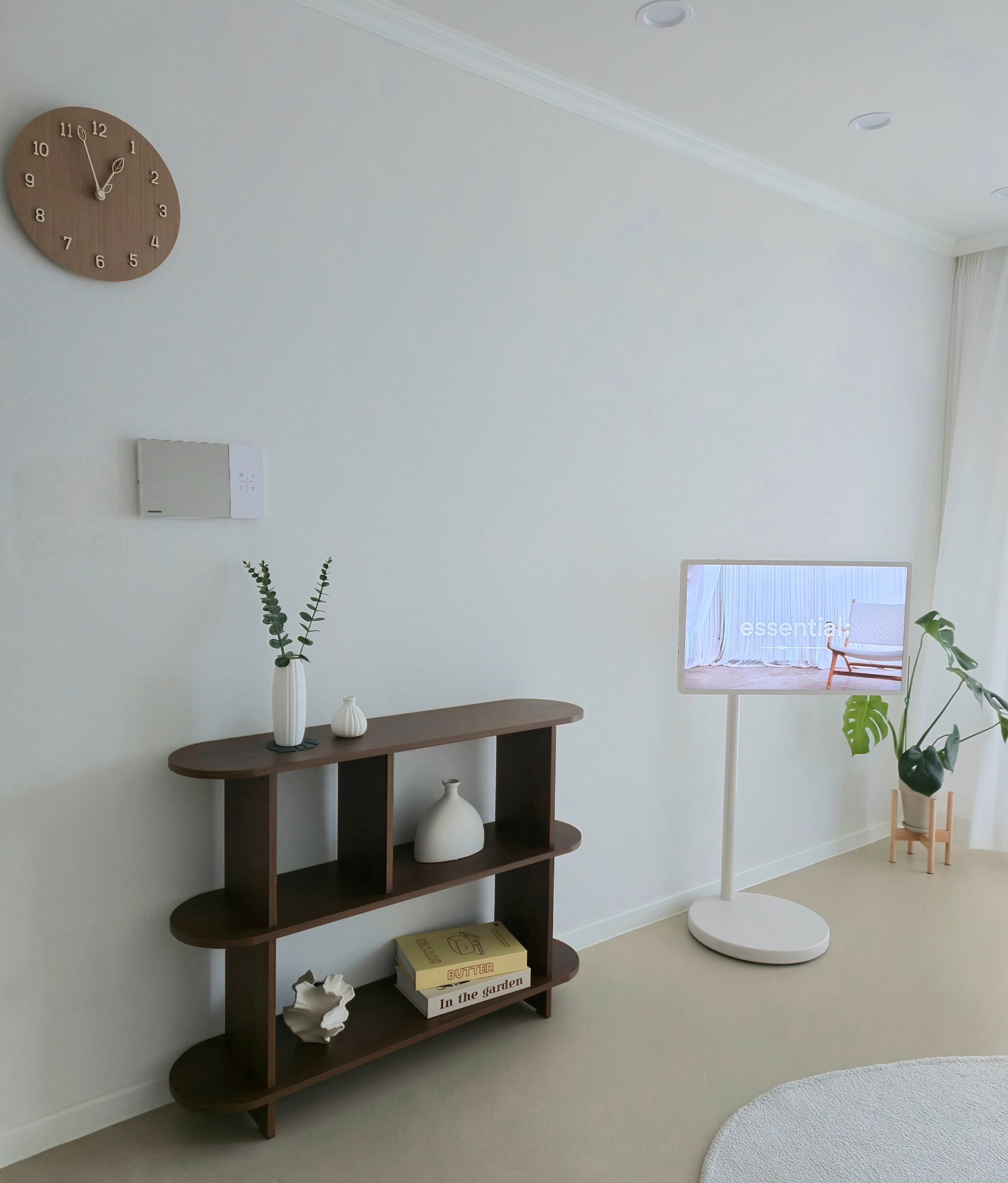 Wood Nature Leaf Wall Clock user photo