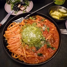 주말에 다녀온 레스토랑 단골 맛집
서래마을 비스트로 누 주말 런치 코스와 추가로 주문한 단품요리 샐러드와 문어 ,먹물리조또 ,파스타까지
진짜 다 맛있어요
음료로 스트로베리 넥타 완전 굿 👍🏻
데이트 기념일 등  가족들과 함께 가기 좋은 곳
테이블에 손님들이 꽉 차서 내부 사진은 못 찍었네요
📌 예약은 필수 
이번달부터 #콘수프기록집 으로 새롭게 바뀐 챌린지
포인트 금액보니 할 맘이 안나네요 ㅠ 😢
#서래마을맛집 #서래마을파스타 #파스타맛집 #기념일맛집
#비스트로누 #서래마을 #데이트맛집 #단골맛집 #맛집추천
#나가놀아요 #외식 #맛집