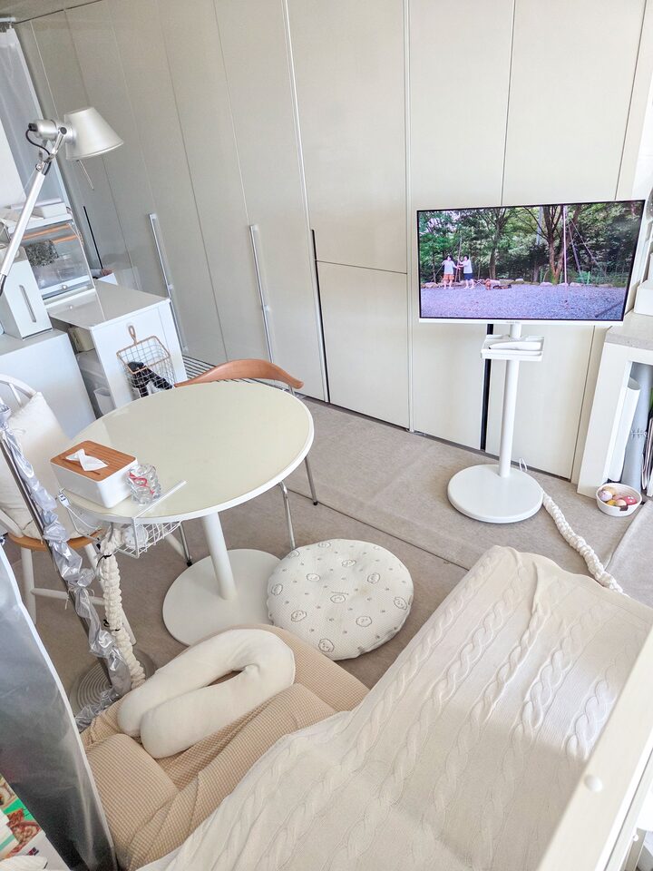 short form carousel card thumbnail