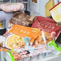 #콘수프기록집 #살림살이 #내돈내산 #임신일기 
오늘은 새벽에 배가 너무 고파서 이마트에서 배송시켰어요 ㅋ
요즘 제일 빠진 #요플레❤️
요플레는 빙그레 꺼가 제일 맛있는것 같아요
할머니가 키워주셨는데 저는 요플레를 꼬모라고 불렀는데 ㅋ
남편은 꼬모를 모르더라구요 
저도 꼬모는 먹어본적없지만 저에게 요플레 꼬모랍니다 ㅋㅋ
#맞팔
#오늘의한컷 
#오늘장면한것 
#오늘의한장면 
#플레이팅
#플레이팅필살템 
#주방템 
#물티슈케이스 
#물티슈커버 
#피코크
#볶음밥
#아침대용
