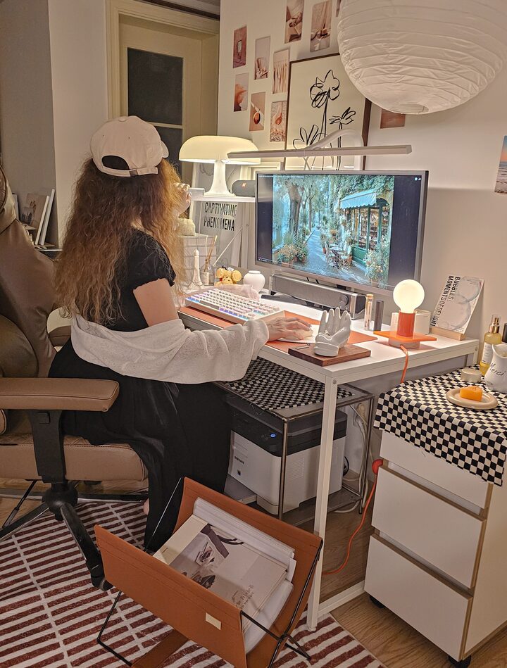 short form carousel card thumbnail