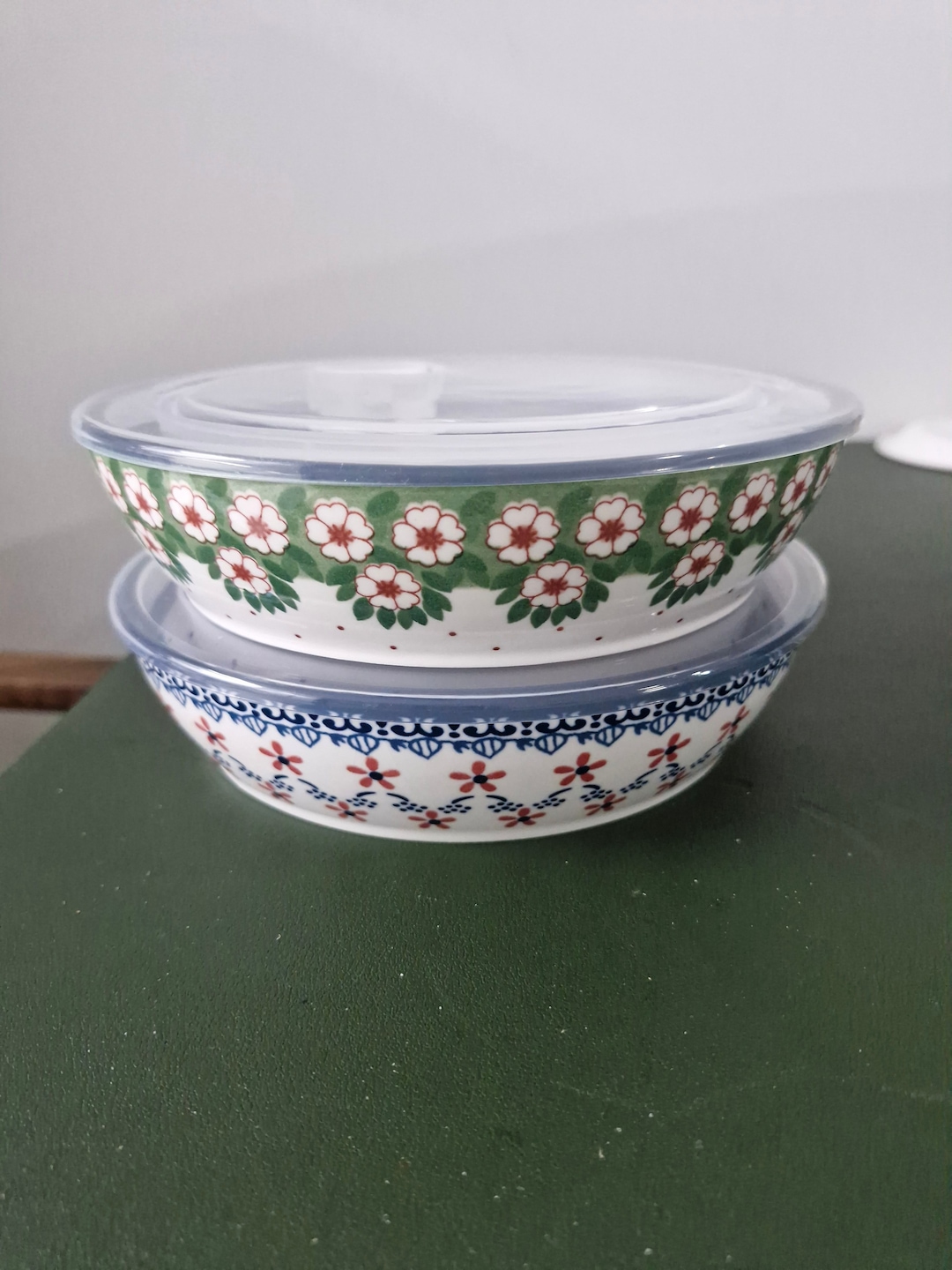 Floral 3-Compartment Food Storage Bowl Set with Lids (Set of 2) user photo