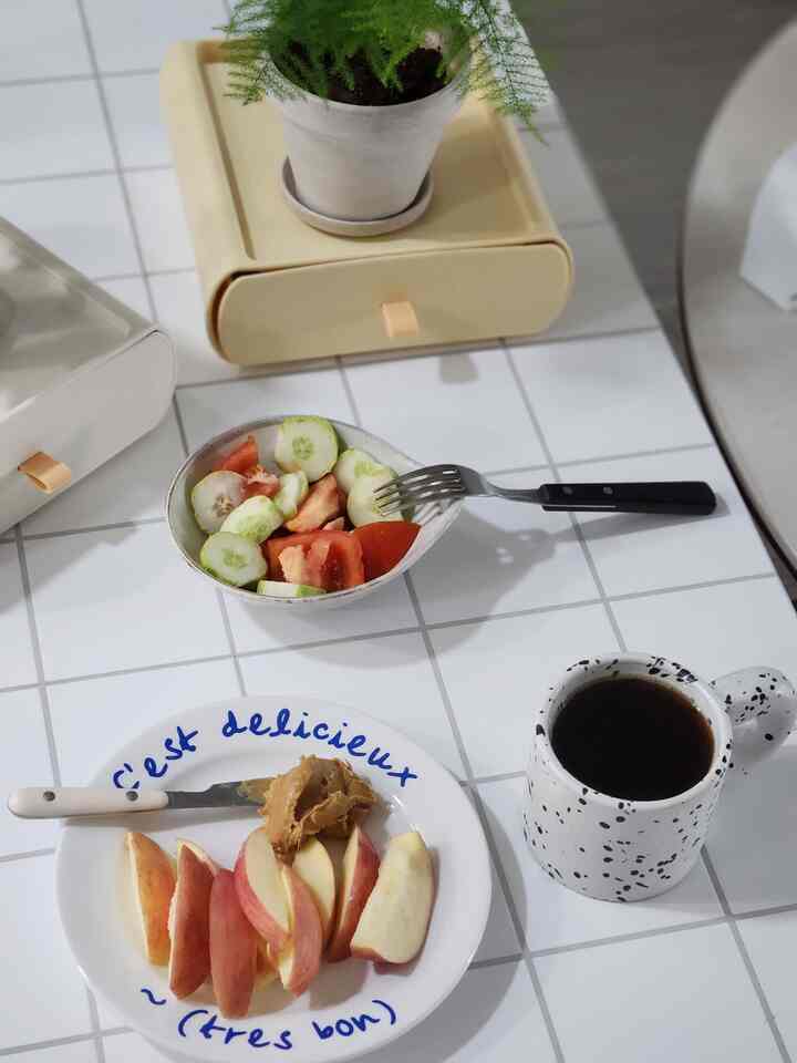 #콘수프기록집 #오늘의우리집 2

The long holiday has begun.
What are you all doing during the long holiday?

I'll have to think about it over coffee 😊
#Breakfast #모닝커피 #홈까페 #건강식 #일상기록
#Followback #소통 #신혼집