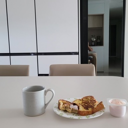 오늘은 아내의 출근으로 혼자 갖는 커피타임이네요
프렌치토스트 요거트랑먹어도 맛있어요ㅎㅎ
따땃합니다 
맞팔해요~~
#맞팔 #선팔 #lg오브제컬렉션 #lg전자 #가전제품 #혼수 #리모델링 #인테리어 #냉장고 #스타일러 #거실 #주방 #프렌치토스트 #커피 #도자기 #모던하우스 #레티 #핏앤맥스
#김치냉장고 #소통해요 #소통환영 #육퇴 #감성인테리어 #인테리어조언 #디아망 #필름시공 #비오는날 #팔로우 #팔로우환영 #팔로워 