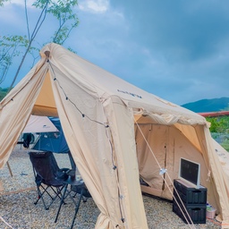 ⛺️ 캠핑의 여유 🌿
도심을 벗어나 한적한 시골길 달리니 도착한 캠핑장
벌써부터 느껴지는 여유 
빗방울이 톡톡 떨어지지만,
비가 오면 오는 대로 즐길 수 있는 우중 캠핑 ✨
이맛에 캠핑하지!
밤에는 태양광 필라멘트로 꾸며본 우리 아지트 🏕
#오늘의집 #캠핑라이프 #힐링 #쉼 #비오는날캠핑 #여유
#캠핑 #텐트 #네이처하이크 #캠핑텐트 #캠핑테이블 #캠핑용품 #캠핑의자 #캠핑피크닉 #캠핑조명 #캠핑요리 #캠핑음식 #캠핑인테리어 #캠핑장비 #캠핑장 #캠핑선풍기 #야외라이프 #데일리소통 #맞팔 #맞팔환영 #맞팔선팔 #맞팔소통 
