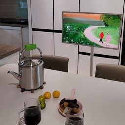 오늘은 추석이라 송편을 살짝구워서 아내랑 커피타임이네요ㅎㅎ
가을방학일기로 처음남겨봐요!!
디저트로 귤도 먹고 육아로 지친 마음 딱 치료하기 좋죠! 
다들 행복한 명절되세요!! 
참 고생한 아내한테 커피한잔씩 타주시구요!!!
#가을방학일기 #lg오브제컬렉션 #주전자 #커피 #커피타임 #추천템 
#추석선물  #추석 #귤껍질 #귤 #송편 #식기세척기
#핏앤맥스 #모던하우스 #맞팔 #팔로우 #소통 #맞팔환영 #스텐 #연휴 #30대남자 #30대여자 
#신혼부부